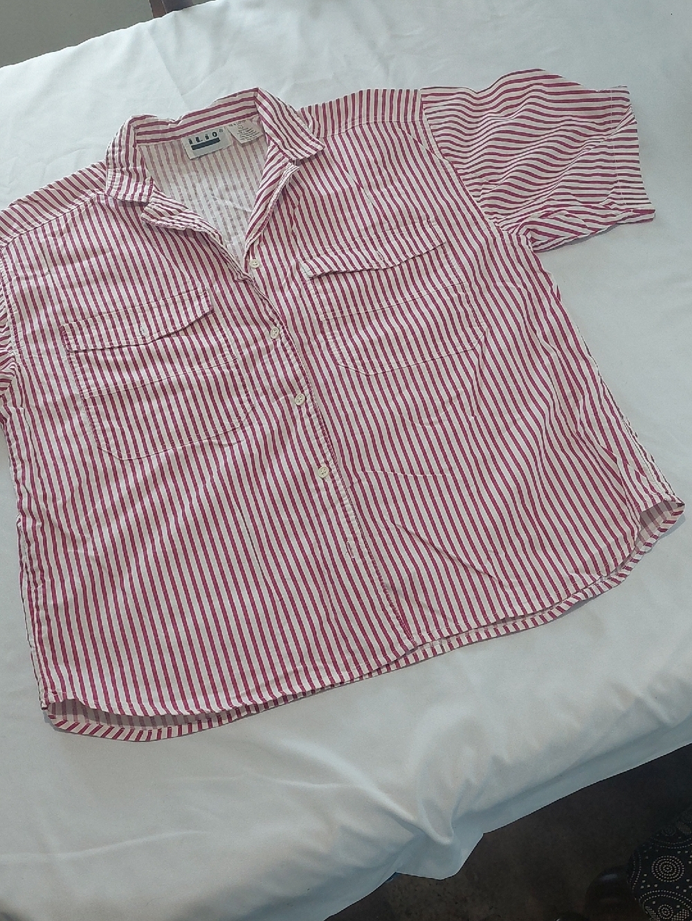 Ilio  Red & White Striped Short-Sleeve Shirt VINTAGE 100 % Cotton .Size L